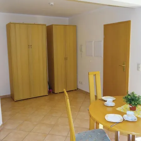 Front In Insel Poelgollwitz Apartament